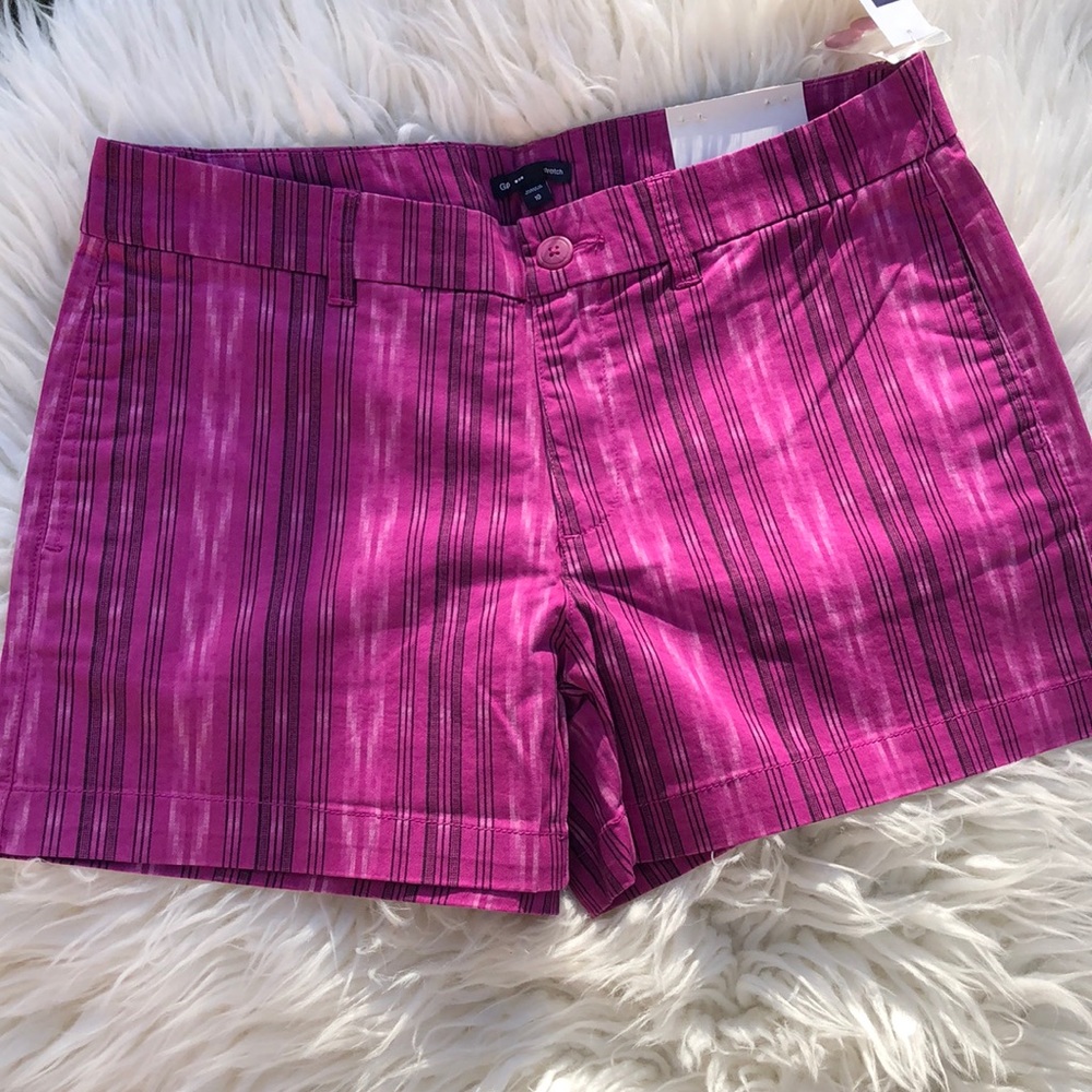 NWT Gap Khakis Shorts Sz 10